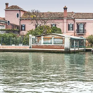 Lina Bed & Breakfast