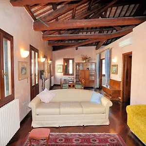 casa-dei-pittori-venice-apartments.hotelslidodijesolo.com/