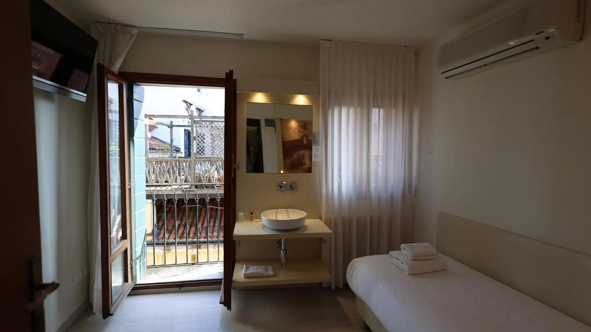 Locanda Silva Venice Hotel
